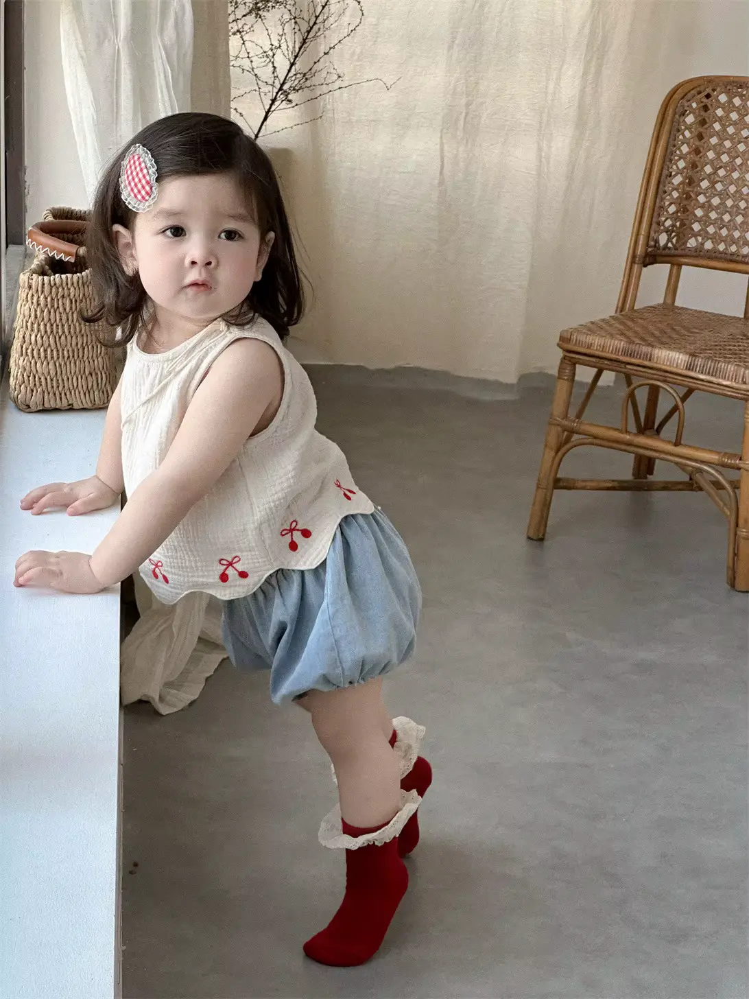 Girls Shorts SET Floral Trendy Two-piece Vest AND Denim Wholesale product image 3